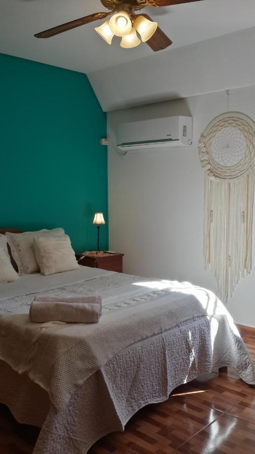 Casa Folks - Bed And Breakfast Puerto Iguazú Dış mekan fotoğraf