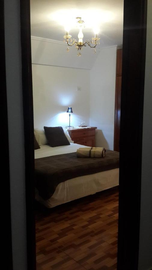 Casa Folks - Bed And Breakfast Puerto Iguazú Dış mekan fotoğraf