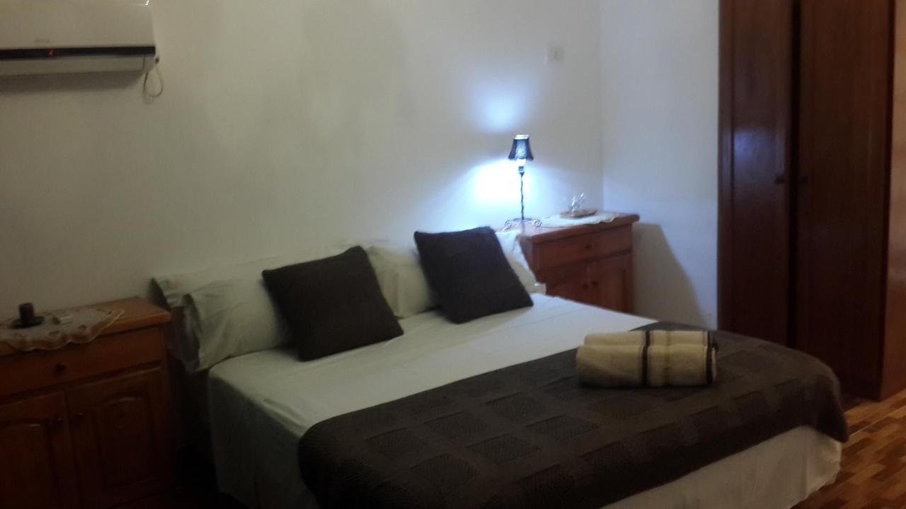 Casa Folks - Bed And Breakfast Puerto Iguazú Dış mekan fotoğraf